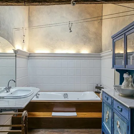 Rubio, Les Encies Country house Les Planes d'Hostoles